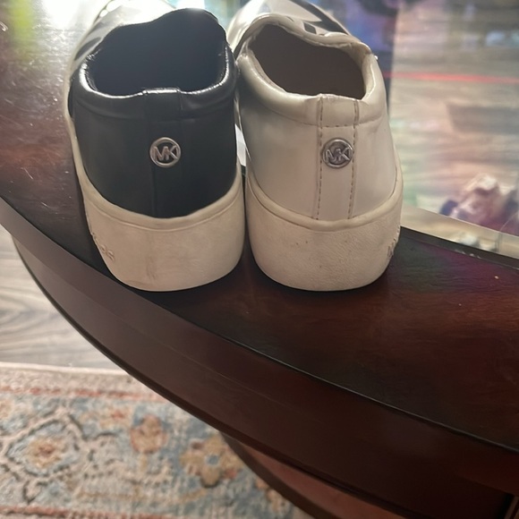 Michael Kors Monochrome Slip-On Shoes - Picture 2 of 4